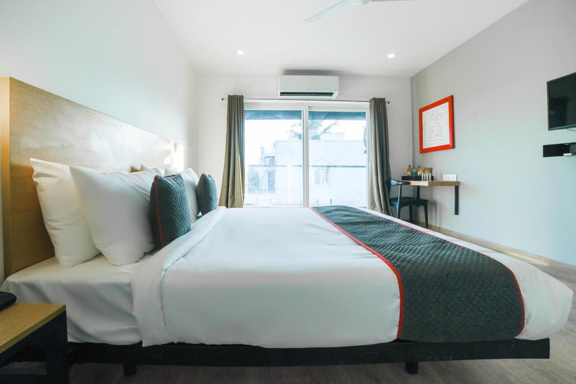 Townhouse 211 Laguna Ecr Near Juhu Beach チェンナイ エクステリア 写真